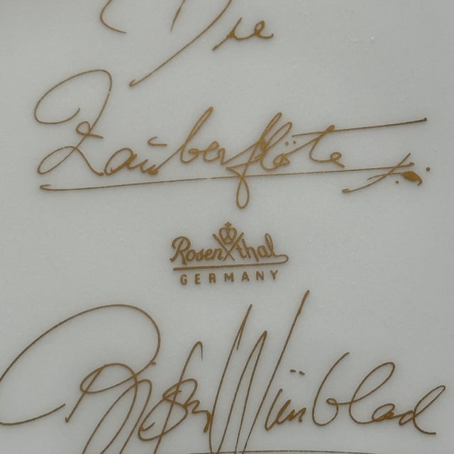 White Magic Flute Service Plates by Björn Wiinblad for Rosenthal, 1970s, Set of 4 For Sale - Image 8 of 10