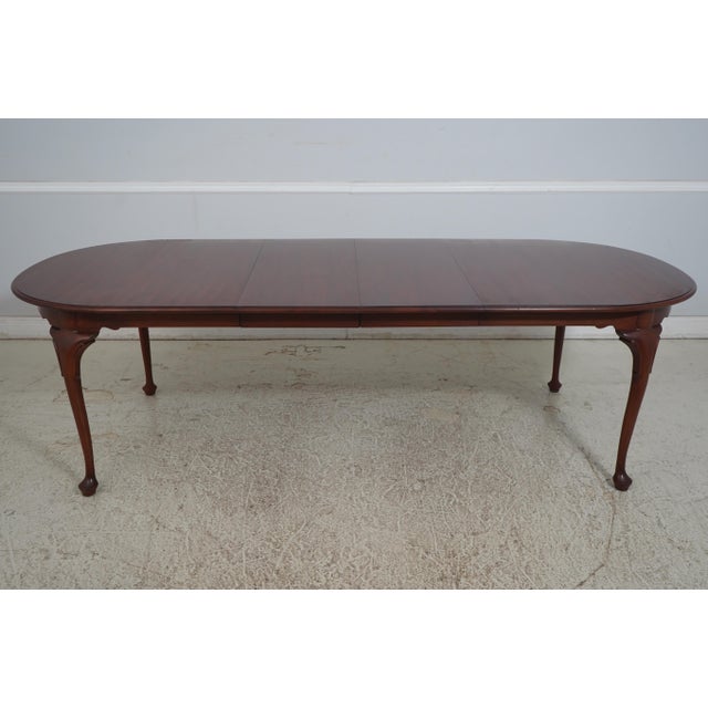 1990s Henkel Harris Model 2205 Cherry Dining Room Table For Sale - Image 9 of 18