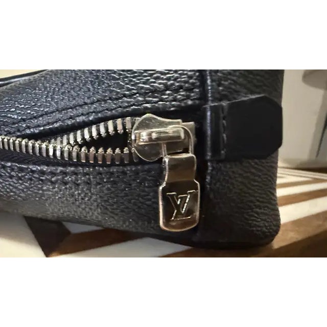 Louis Vuitton Damier Graphite Hanging Toiletry Pouch Bag Travel Organizer For Sale - Image 15 of 15