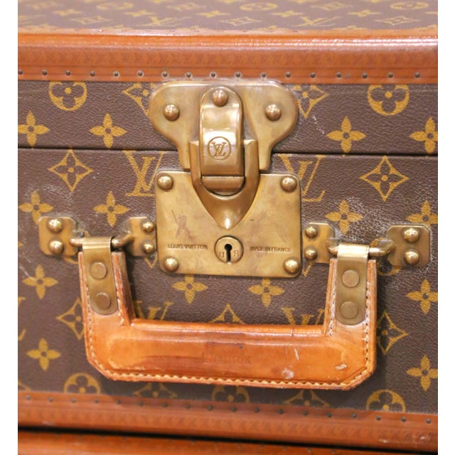 Pair of Vintage Louis Vuitton Monogram Hard Alzer Suitcases For Sale - Image 4 of 11