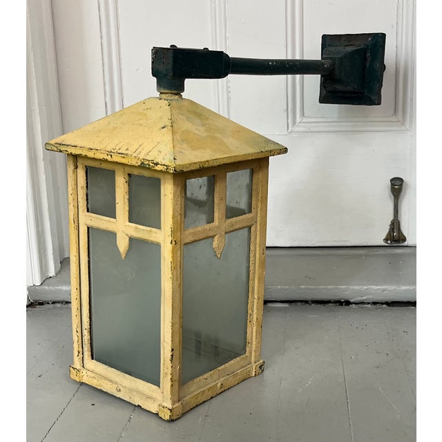 Early 20th Century Antique Early 20th C. Aesthetic Movement Mission or Mackintosh Style Outside Iron Wall Lantern For Sale - Image 5 of 17