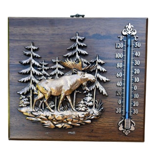 Vintage Rustic Moose Wall Thermometer on Wood Plaque – Cabin Lodge Decor For Sale