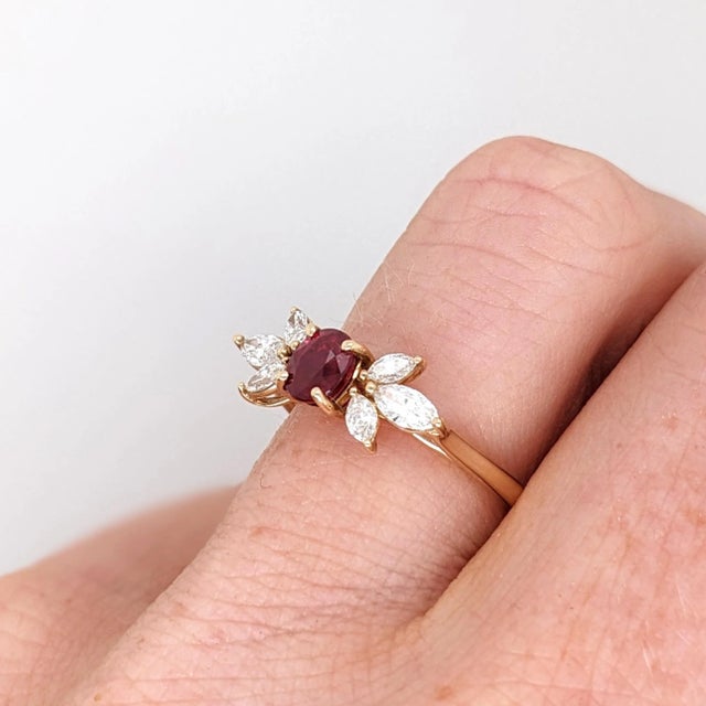 Modern Red Ruby Ring with Earth Mined Diamonds in Solid 14k Yellow Gold Oval For Sale - Image 3 of 7