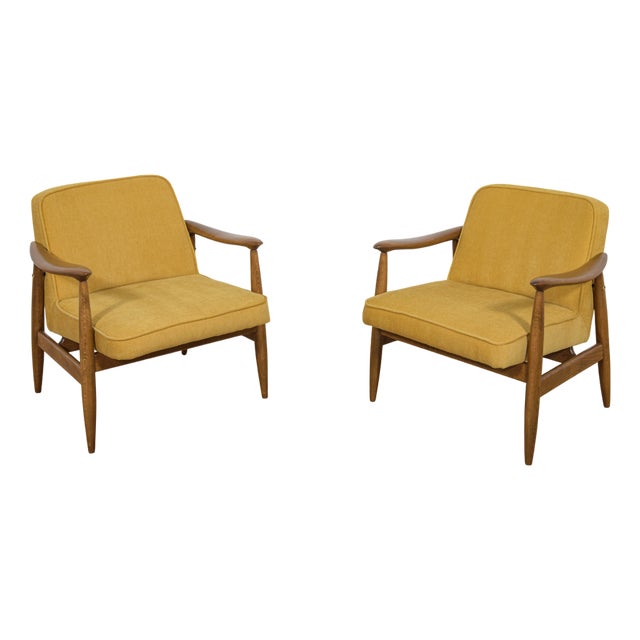 GFM-87 Armchairs by Juliusz Kedziorek for Gościcińskie Furniture, 1960s, Set of 2 For Sale