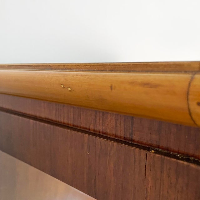 Brown Art Deco Italian Display Cabinet in Wood and Glass, 1930s For Sale - Image 8 of 18