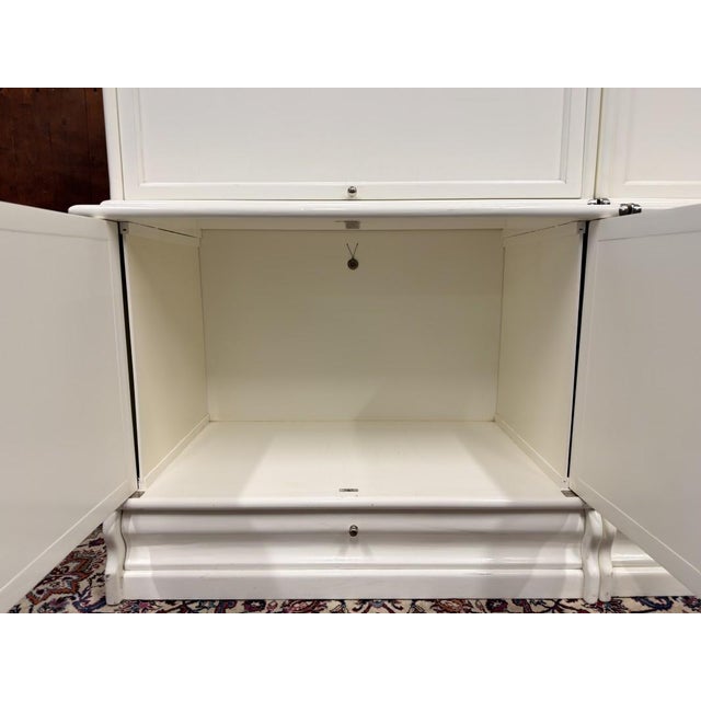 Low English White Bookcase from Globe Wernicke For Sale - Image 14 of 18