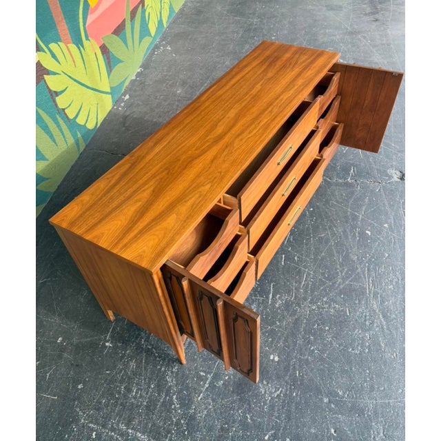 Mid 20th Century Mid Century Kent Coffey Marquee Modern Dresser Set For Sale - Image 5 of 16