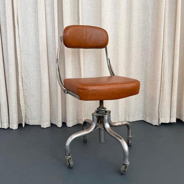 1940s Industrial Steel Leather Adjustable Swivel Task Chair by Domore Chair Company For Sale - Image 9 of 10