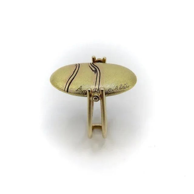 Metal Vintage Carrie Adell 18K & 14K Gold Mokume Pebble Ring Size 4.5 For Sale - Image 7 of 10
