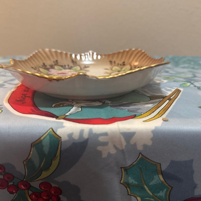 Antique Japanese Nippon Style Ceramic Candy Dish - Hand-Painted Floral Roses, Gold Gilt Trim, Scalloped Square Edges For Sale - Image 4 of 6