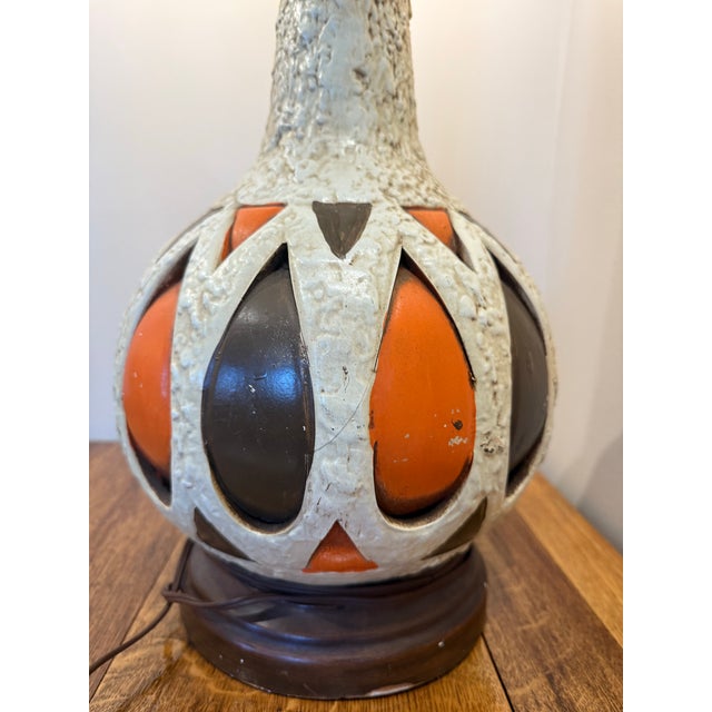 Mid-Century Modern Pair of 1970s Mid-Century Ceramic Lamps For Sale - Image 3 of 5