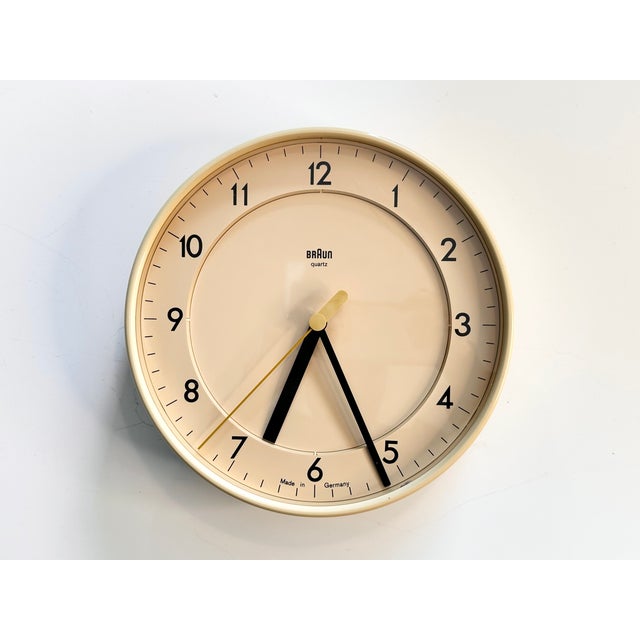 Quartz Wall Clock Type Abk 31 No. 4781 in Plastic by Dietrich Lubs for Braun Ag, Germany, 1980s For Sale - Image 9 of 9
