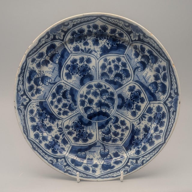 Chinoiserie Dutch Delft 18th Century Plates With Lotus Leaf Design For Sale - Image 3 of 5