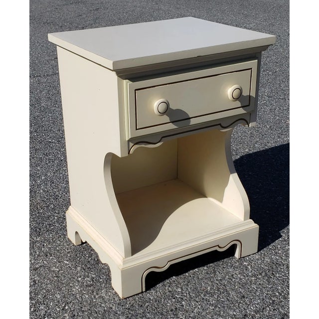 Pair of Mid Century Dixie Furniture Single Drawer Side Tables For Sale - Image 10 of 12