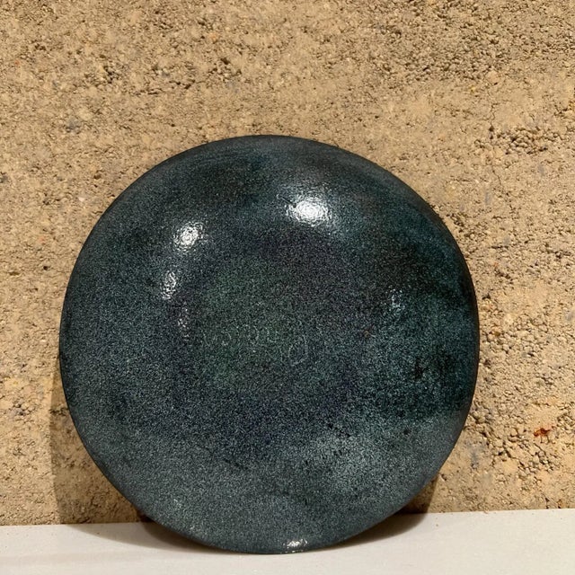 1960s 1967 Modern Copper Enamel Royal Blue Plate Yellow Daisy Flower Signed For Sale - Image 5 of 8