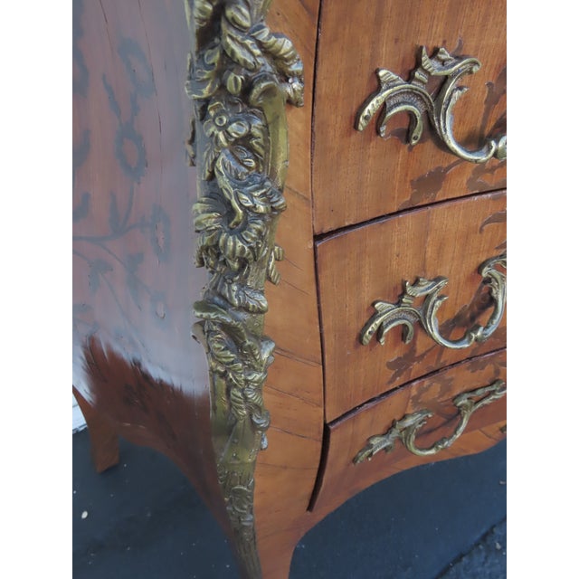 French Marble Top Bombay Serpentine Inlay Commode Dresser Bathroom Vanity 6433 For Sale - Image 10 of 18