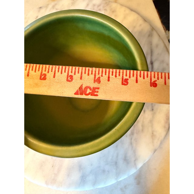 Roseville Snowberry Green 1947 Vintage Art Pottery Flower Pot Planter 1ps-5 For Sale - Image 10 of 10