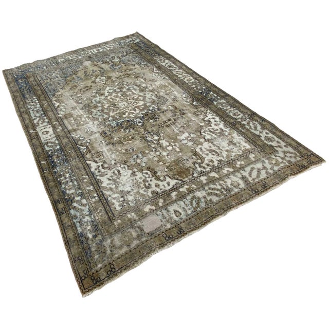 Vintage Middle Eastern Hand-Knotted Rug For Sale - Image 3 of 7