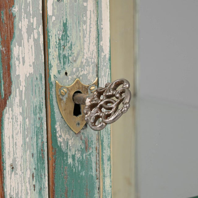 1900s French Wood White Patinated Small Vitrine For Sale - Image 11 of 18