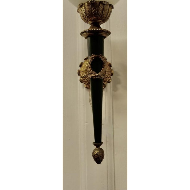 French Ormolu Wall Lights, 1960s, Set of 2 For Sale - Image 4 of 9