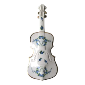 Porcelain Box With Chintz Design