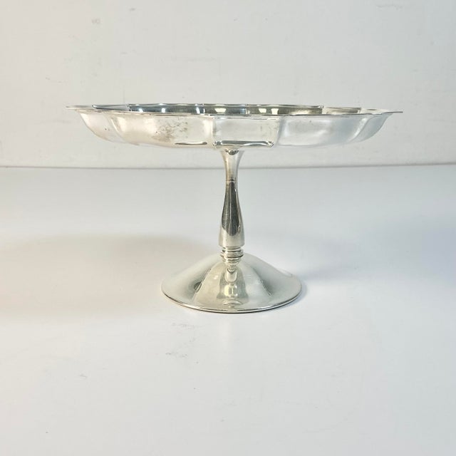Mid 20th Century Hollywood Regency International Silverplate Two Tier Serving Compote and Tray - Set of 2 For Sale - Image 14 of 15