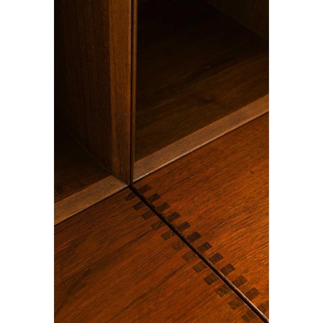 Bookcase in Teak attributed to Peter Hvidt & Orla Mølgaard-Nielsen, 1952 For Sale - Image 3 of 8