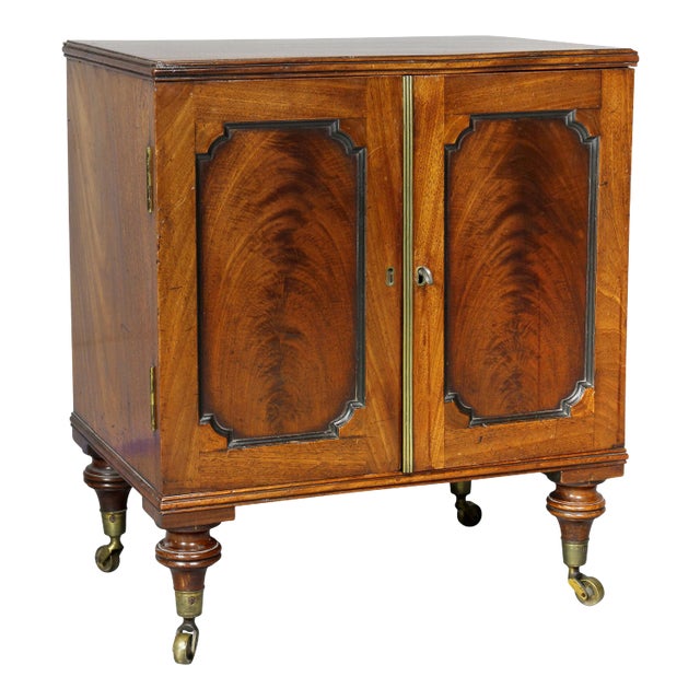 George III Mahogany Collectors Cabinet For Sale