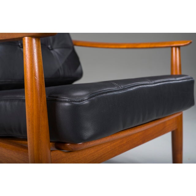 Mid-Century Modern FD 164 Armchair in Teak and Black Leather by Arne Vodder for Cado, Denmark, 1960s For Sale - Image 9 of 18