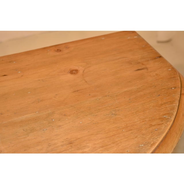 Wood 19th Century English Pine Dresser Base With Bowed Front For Sale - Image 7 of 9