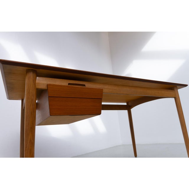 Danish Modern Teak and Oak Desk by Ib Kofod Larsen for Fredericia, 1956s For Sale - Image 14 of 18
