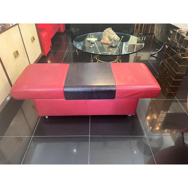 1980s Large Extendable Ottoman and Table in Red Nappa Leather, 1980s, Set of 2 For Sale - Image 5 of 10
