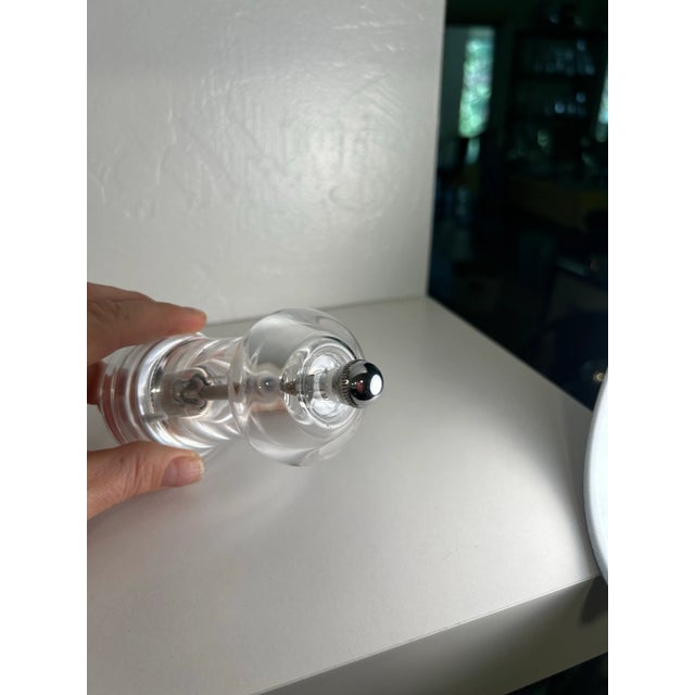 Vintage Peugeot Freres Pepper Grinder in Clear Lucite For Sale - Image 4 of 6