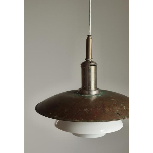 Louis Poulsen Scandinavian Modern 4/4 Pendant Light in Copper and Glass by Poul Henningsen for Louis Poulsen, 1930s For Sale - Image 4 of 17