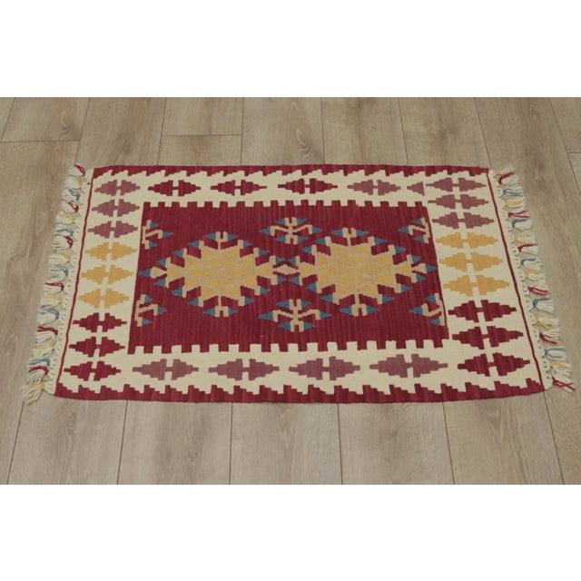 1970s Turkish Southwestern Style Geometric Red Oushak Kilim Rug For Sale - Image 4 of 10