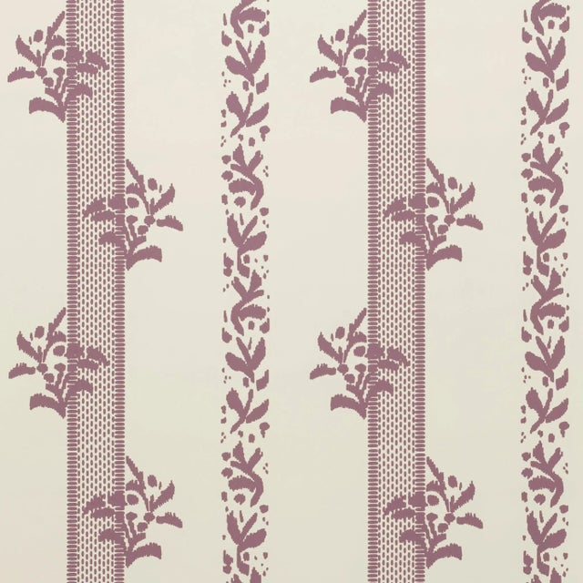 Sister Parish Brio Wallpaper in Fig For Sale