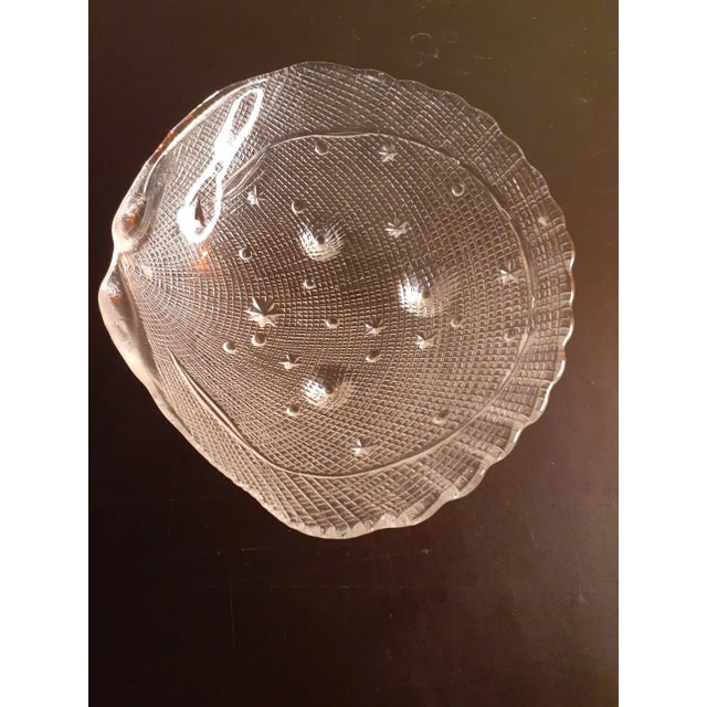 1970s Shell Shaped Glass Trinket Holder For Sale - Image 5 of 6
