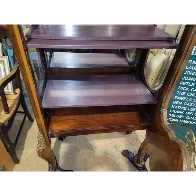 1960s Louis XV Style Vitrine Curio Cabinet For Sale - Image 11 of 11