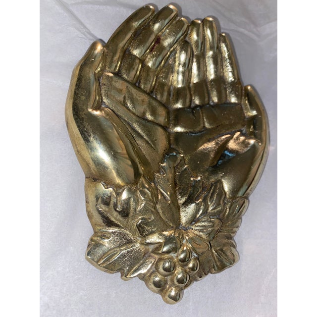 1970s Vintage Bronze Decorative Piece Featuring Cupped Hands. For Sale - Image 5 of 8