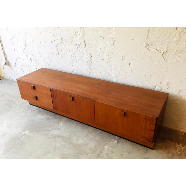 Tan Low Teak Sideboard, 1960s For Sale - Image 8 of 10