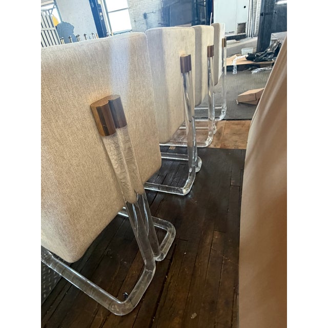 Mid‑Century Lucite Base Dining Chairs – Set of 4 Modern Upholstered Cantilever Chairs For Sale In Chicago - Image 6 of 9