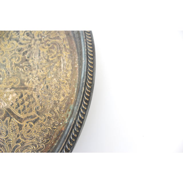 French Country Large 1950s Footed Round Silver Plated Gallery Bar Tray With Embossed Detail For Sale - Image 3 of 8