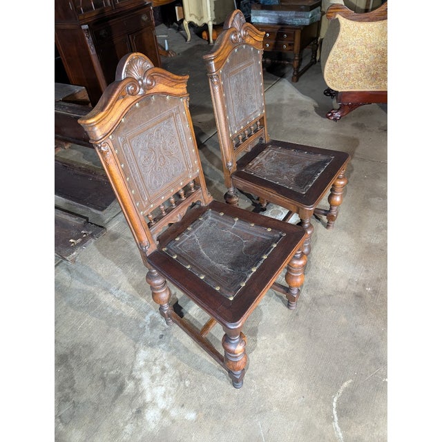 Jacobean Pair of Early 20th Century Jacobean / Henry II Revival Tooled Leather Dining Side Chairs For Sale - Image 3 of 9