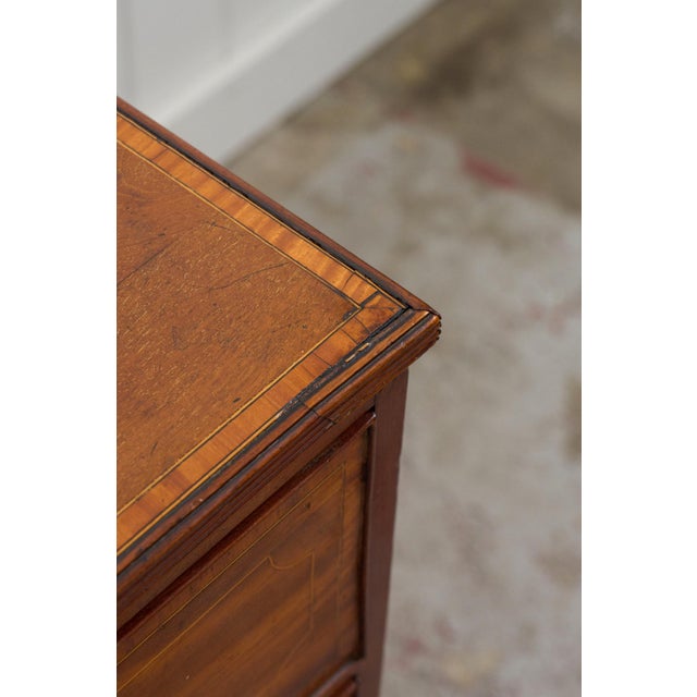 Wood 19th Century Flat Front Mahogany Chest For Sale - Image 7 of 14