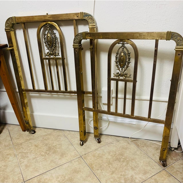 1910s Antique Victorian Brass Children’s Twin Bed Headboards – Pair With Ornate Cast Medallions For Sale - Image 5 of 6