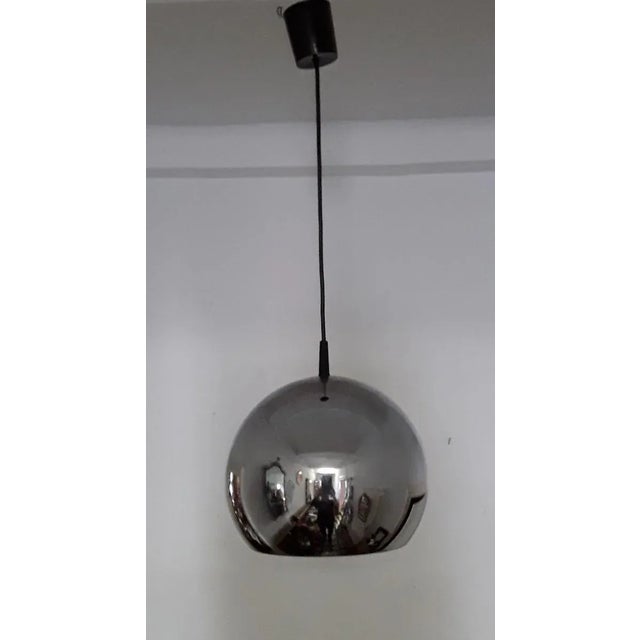1970s Vintage Chrome & Black Plastic Ball Lamp from Kramer Lights, 1970s For Sale - Image 5 of 5
