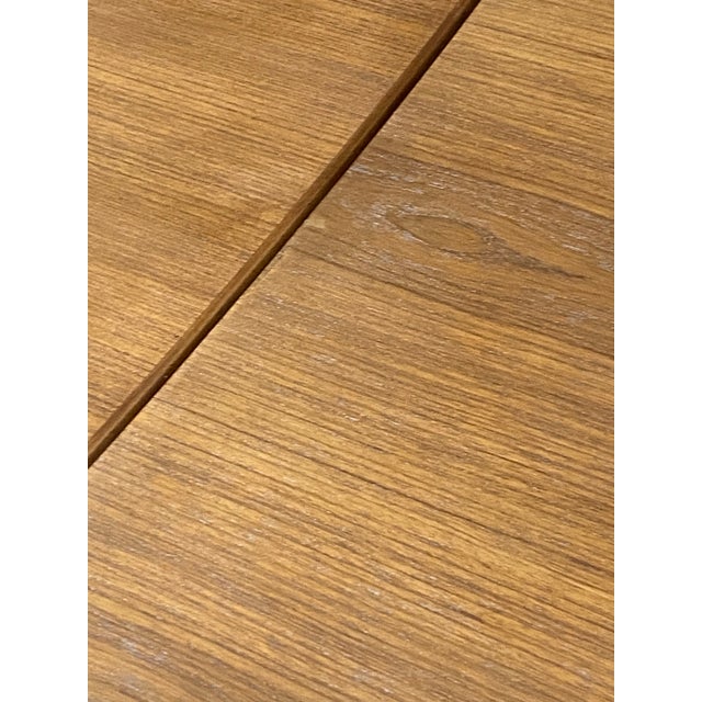 Scandinavian Extendable Teak Table by Johannes Andersen for Samcom, Denmark, 1960s For Sale - Image 9 of 18
