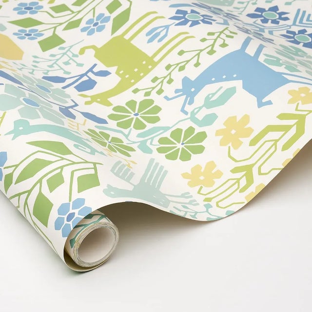 Schumacher SAMPLE - Schumacher Lupita Wallpaper In Blues And Greens For Sale - Image 4 of 4