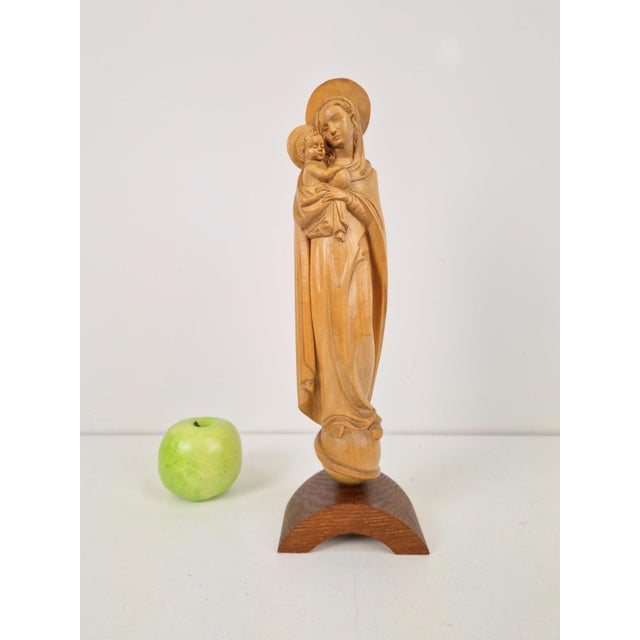 1930s Hand-Carved Wooden Sculpture of Our Lady Mary with Child, 1930 For Sale - Image 5 of 9