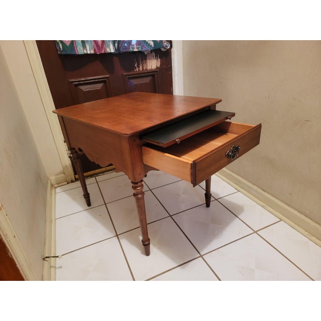 Traditional Late 20th Century Thomasville Oak End Table / Side Table For Sale - Image 3 of 12